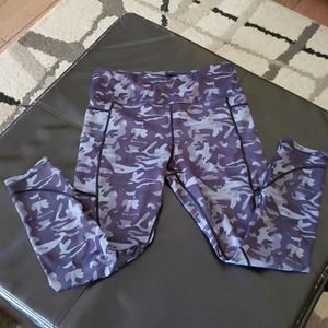 Zyia Black Camo leggings